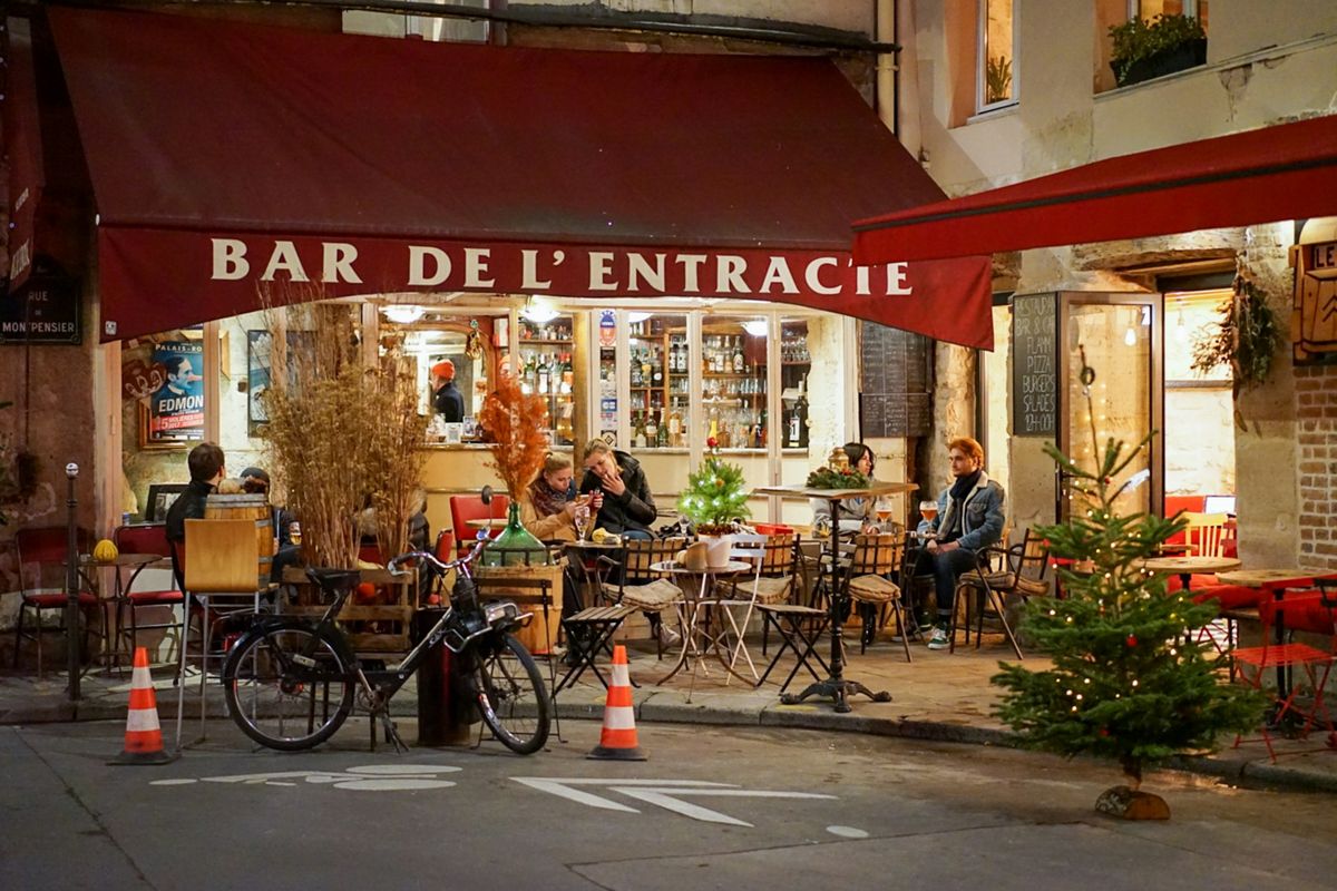 Cycling and Restaurants: A Culinary Journey on Two Wheels