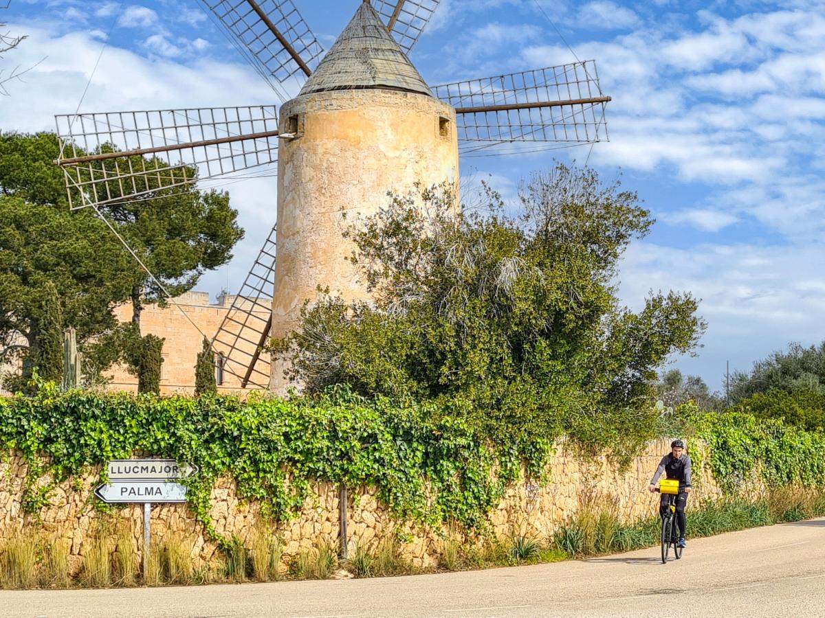 Round trip of Mallorca for Cyclists, Windmill