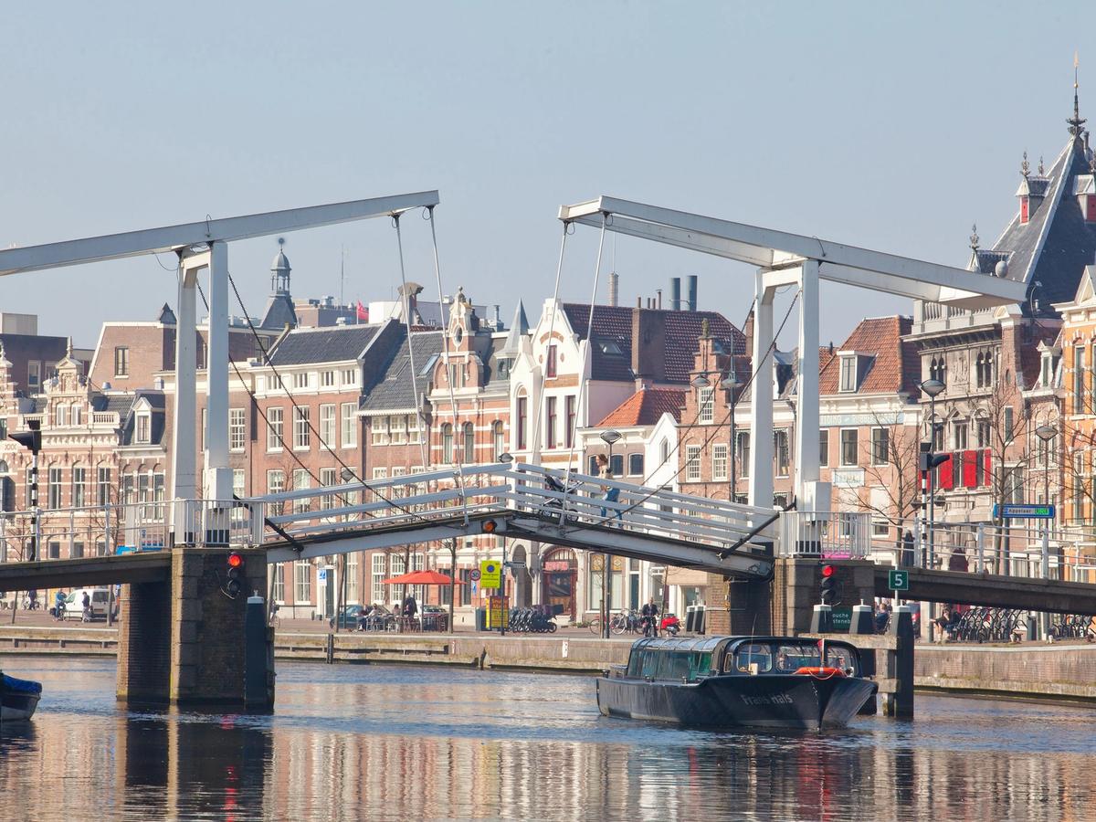  the Gravestenenbrug, a bridge located on the Spaarne River in Haarlem, Netherlands