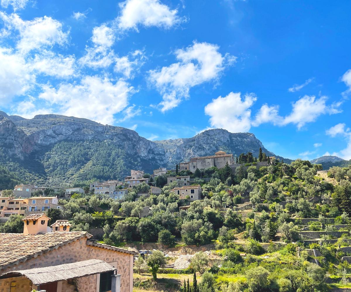 Charming west coast of Mallorca cycling tour