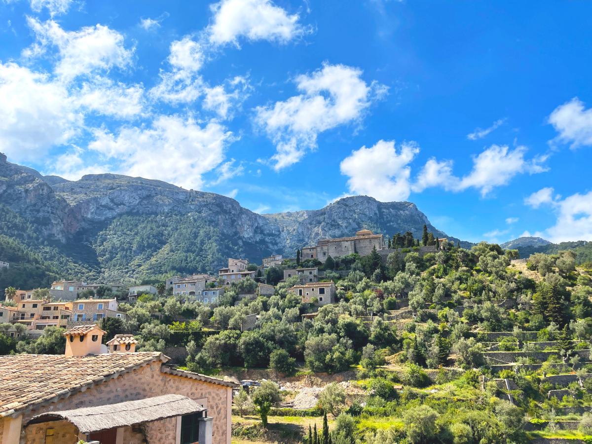 Charming west coast of Mallorca cycling tour