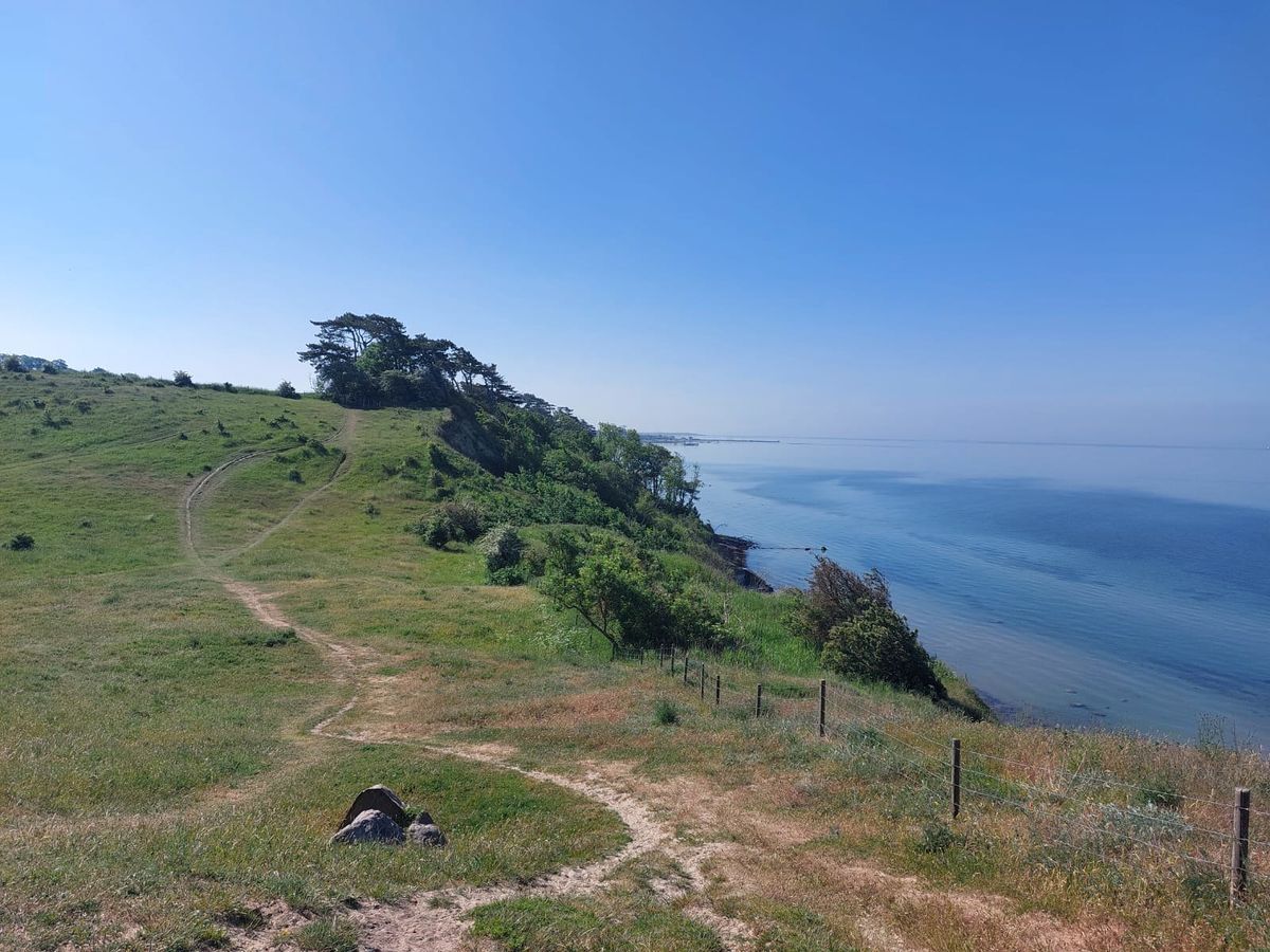 a scenic coastal area near Landskrona, Sweden, likely along the Skåneleden trail (specifically section SL5:8, Rydebäck - Landskrona)