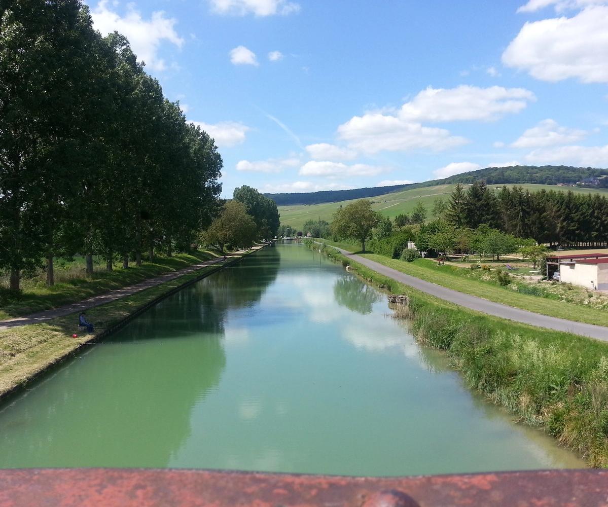 Champagne - canal near Epernay