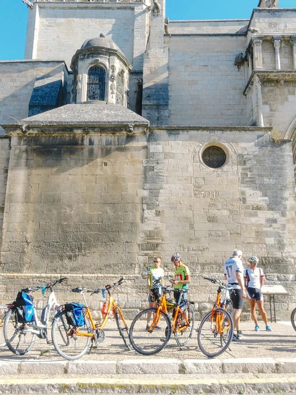 Bike tour in Provence, France