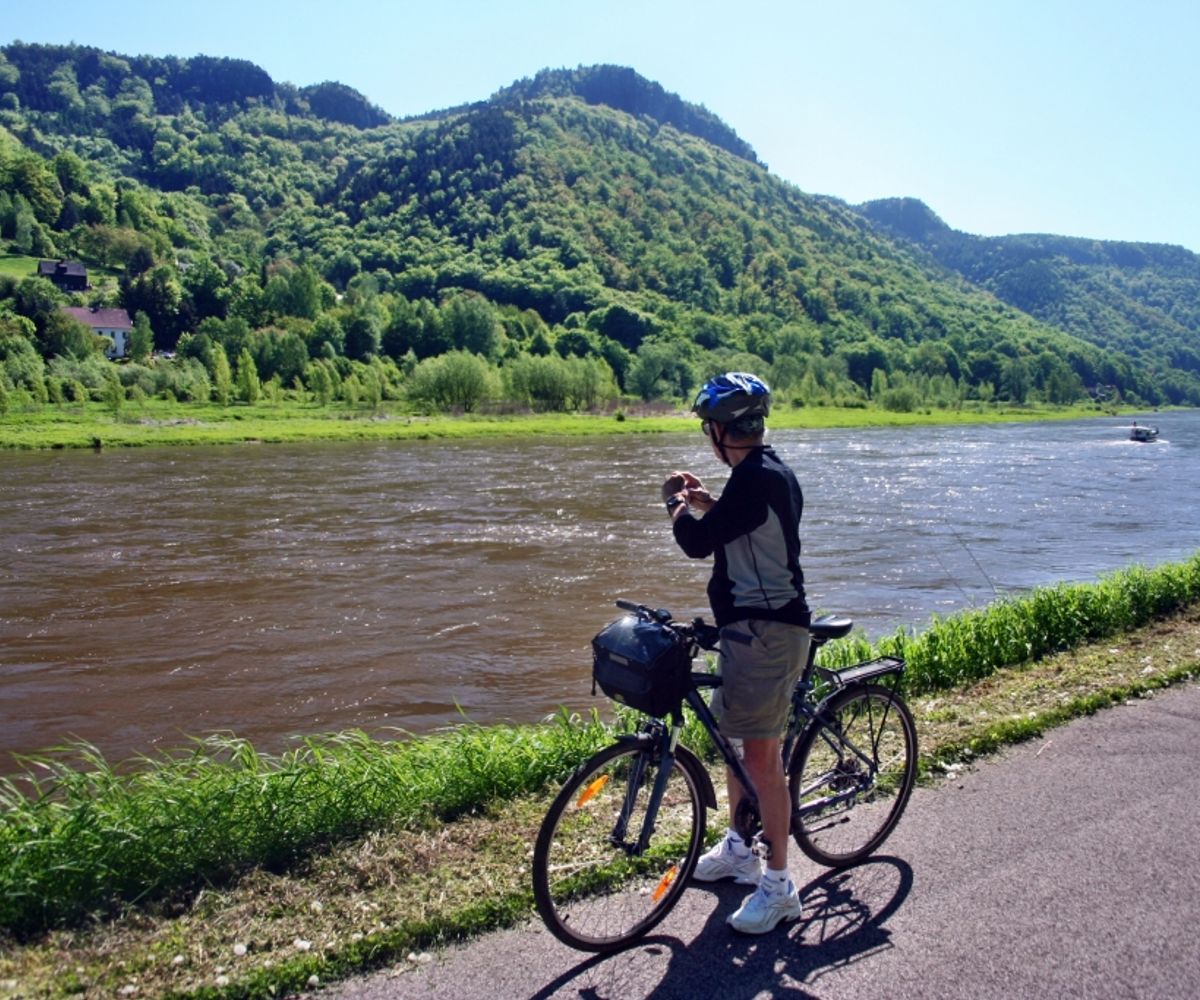 Cycling the Elbe River Trail