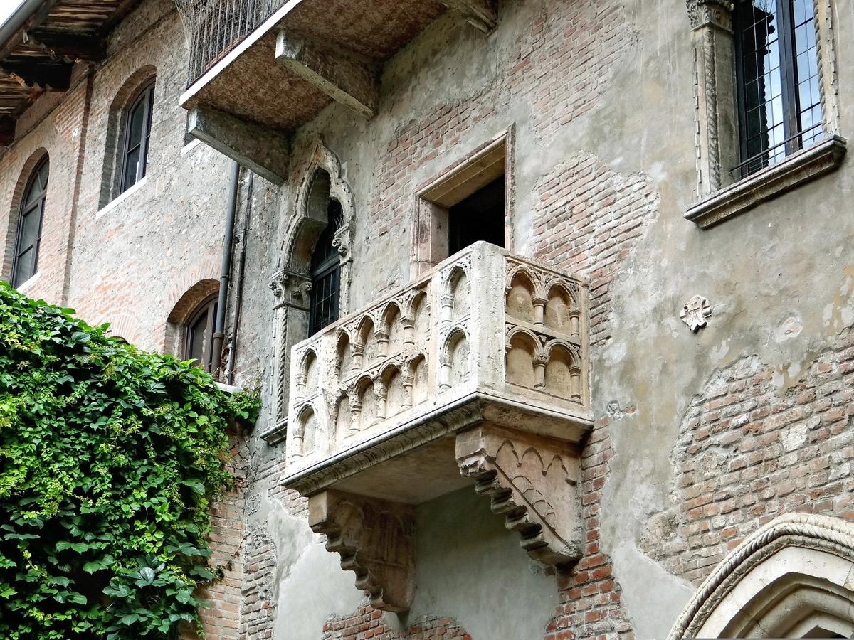 Romeo and Juliet Balcony