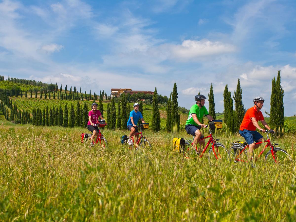 Holiday Classic Tuscany cycle tour