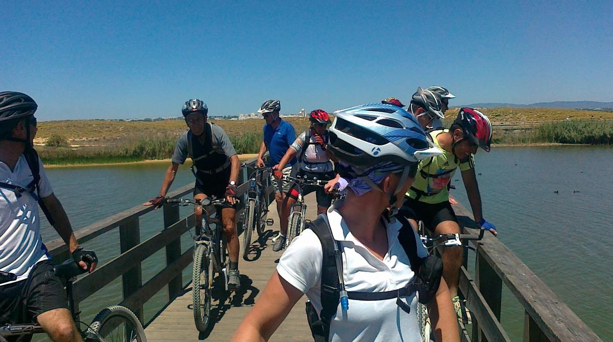 Mountain biking estuaries of the Algarve