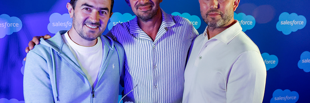 fluent:cx winning the Agentforce Accelerators Partner Award