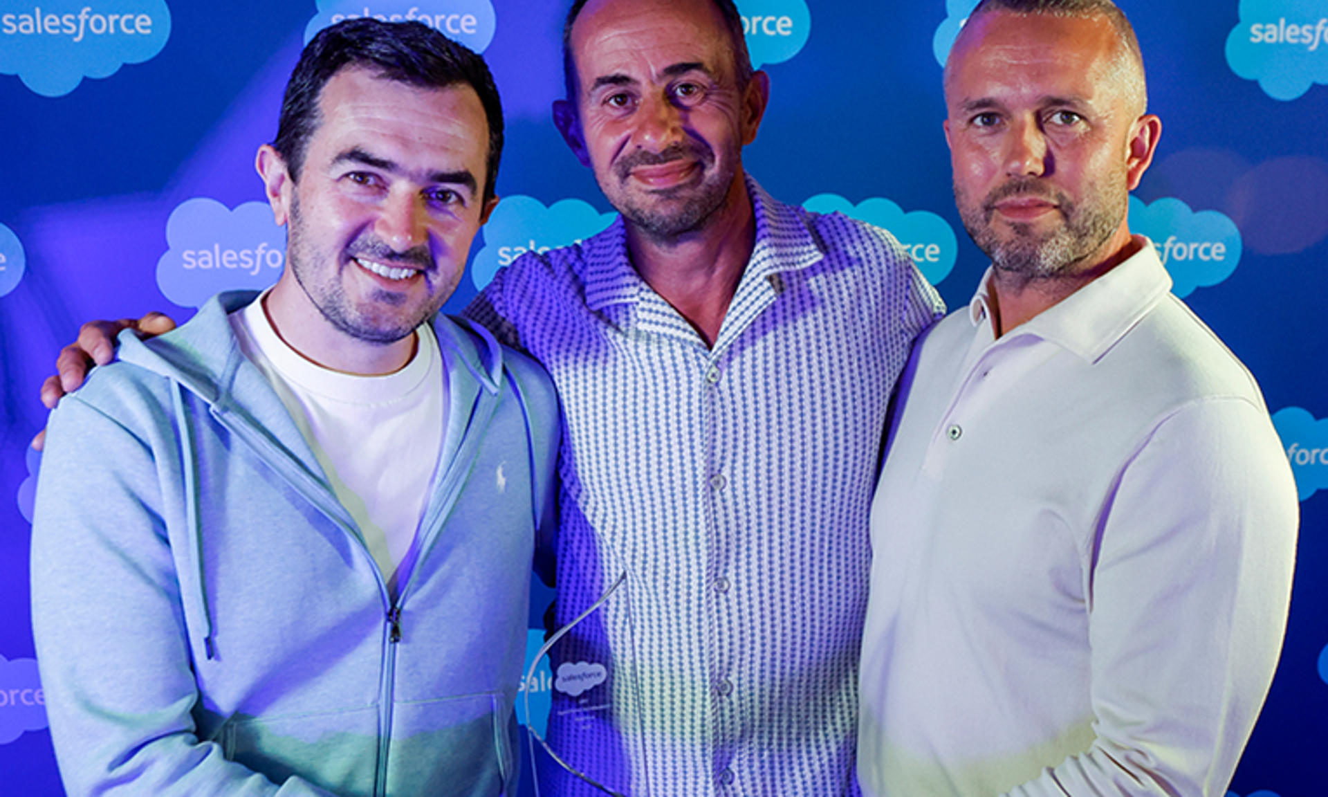 fluent:cx winning the Salesforce Agentforce Accelerators Partner Award 2025