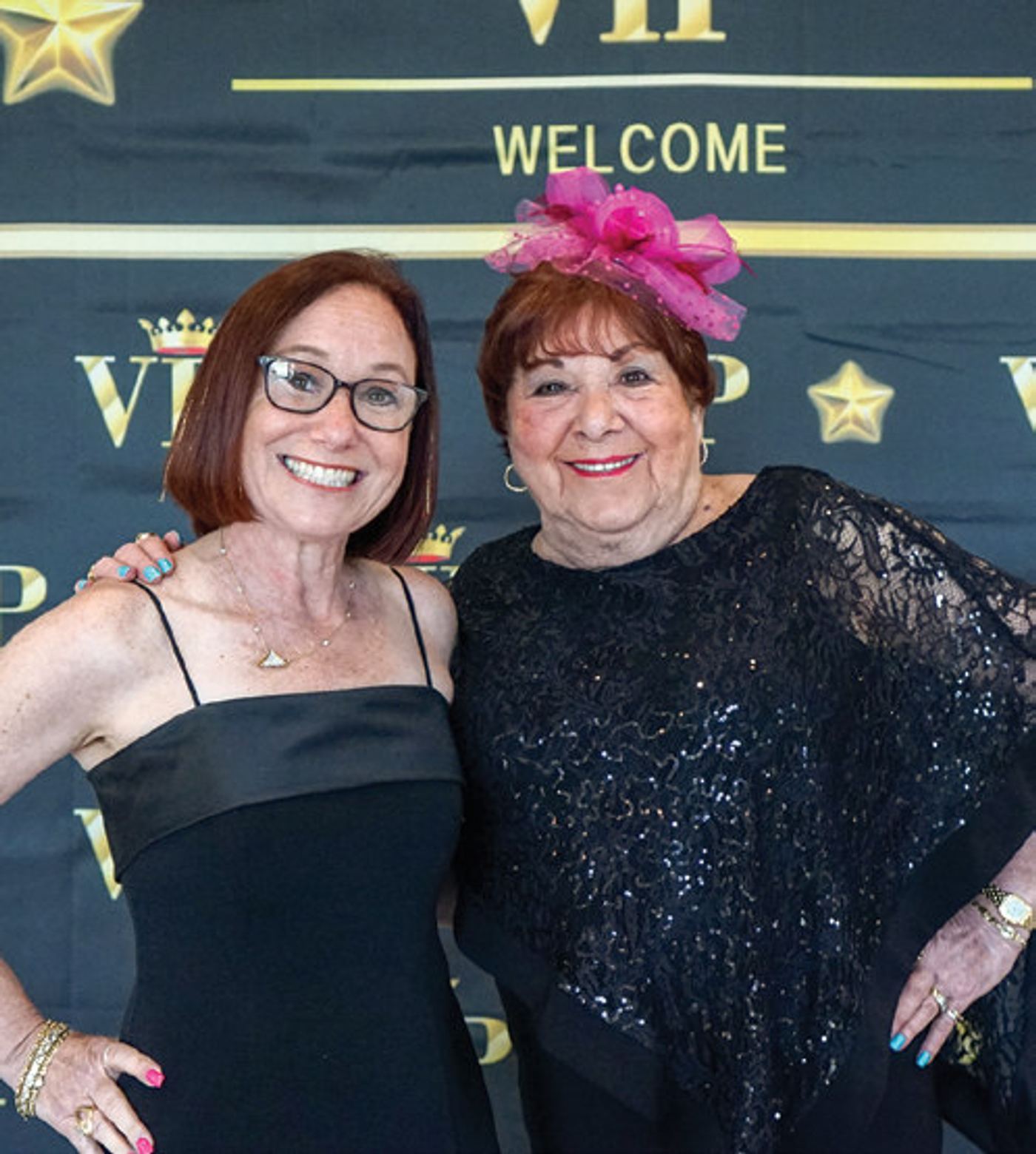 Lake Mary Woman’s Club Throws Blockbuster Party
