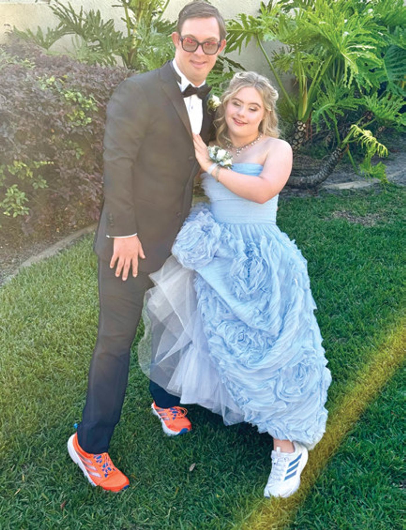 v Callie and her boyfriend, Chris Nikic.