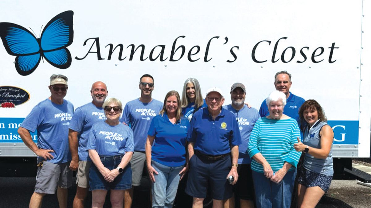 Lori Hutchinson (right), founder of Annabel’s Closet, with some of the organization’s wonderful volunteers