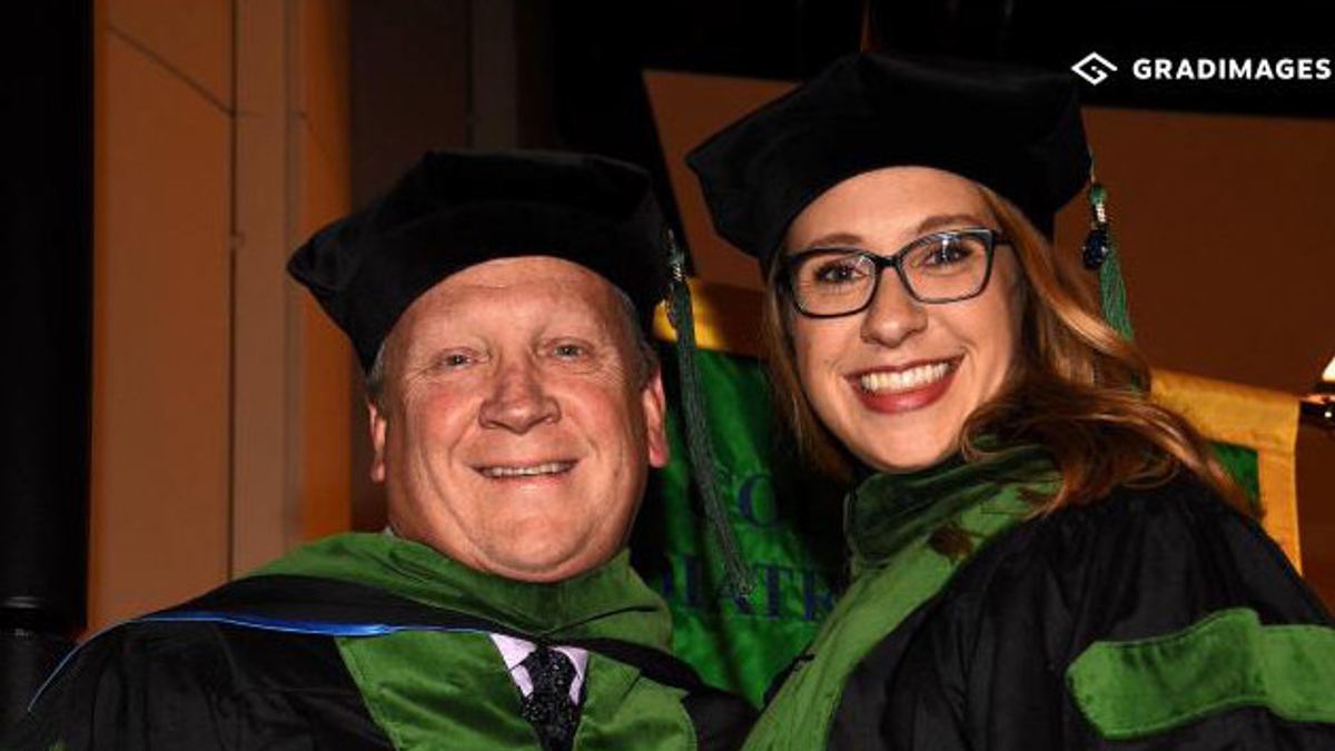 Dr. Robert Hoover and Dr. Jaclyn Hoover, who are father and daughter, enjoy being in practice together at Central Florida Foot & Ankle Institute in Lake Mary.