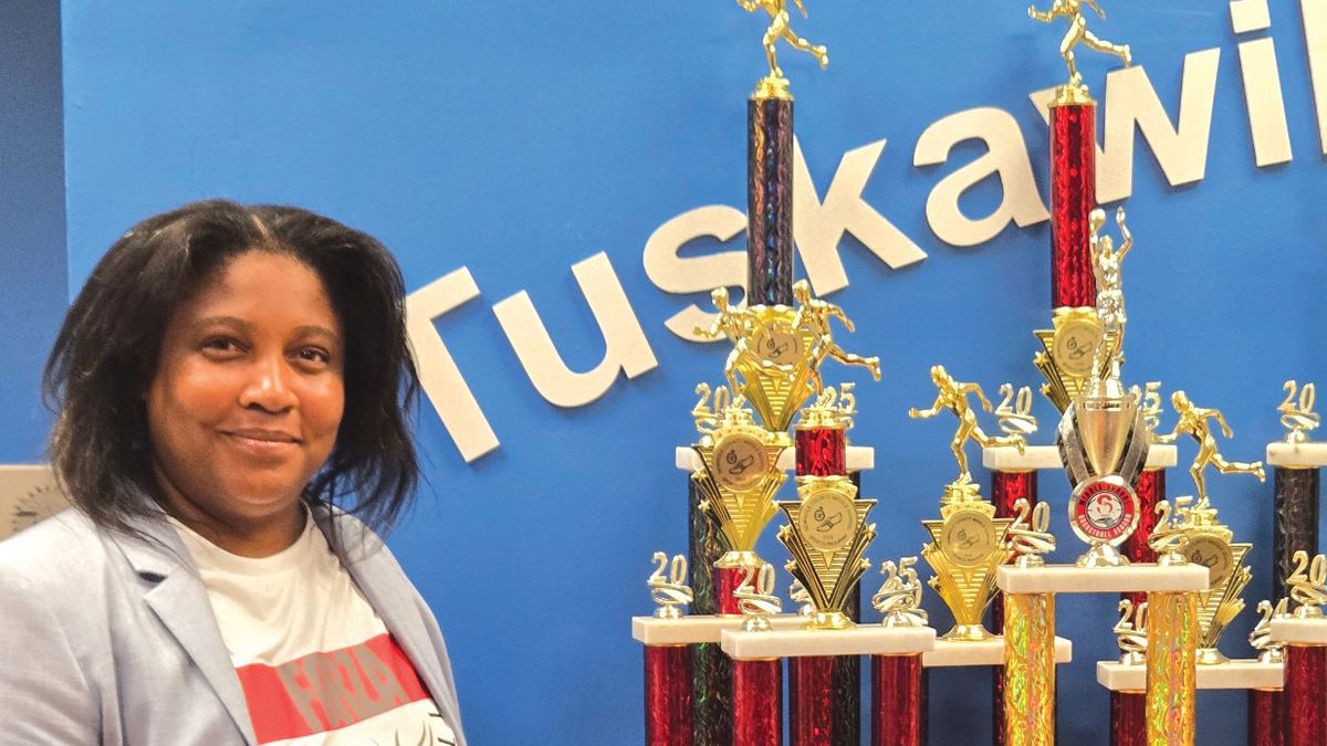 Keturah Hennis, who coaches boys basketball, cross-country, and track and field at Tuskawilla Middle School, is starting a Jr. NBA league that tips off in February.