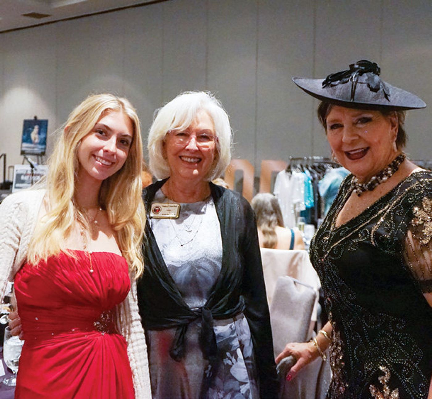 Lake Mary Woman’s Club Throws Blockbuster Party