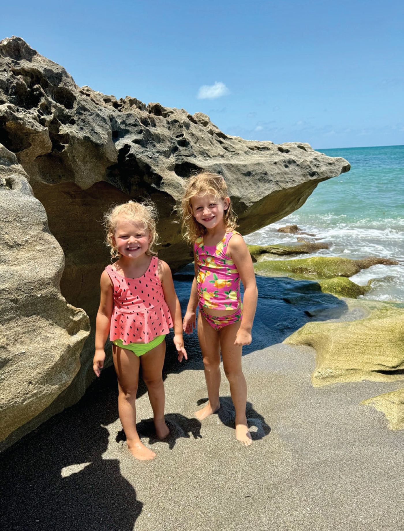 ^ Rylyn and Maddie at Blowing Rocks Preserve on Jupiter Island