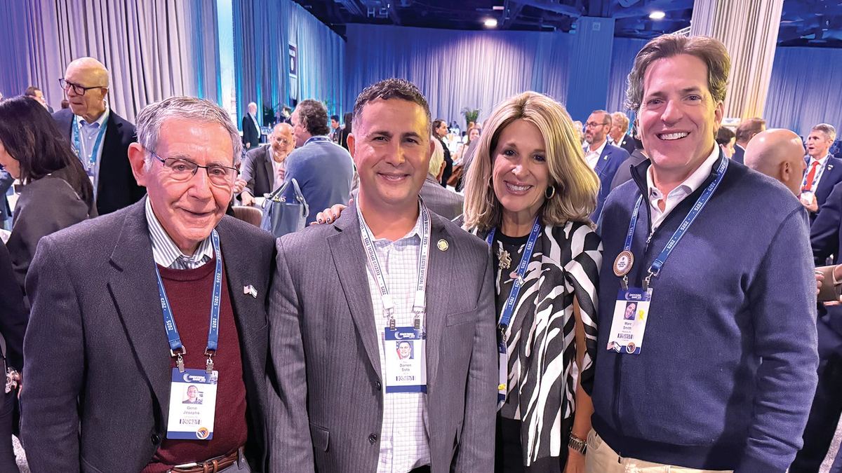 Gene Josephs, Laurie and Marc Smith with Congressman Darren Soto