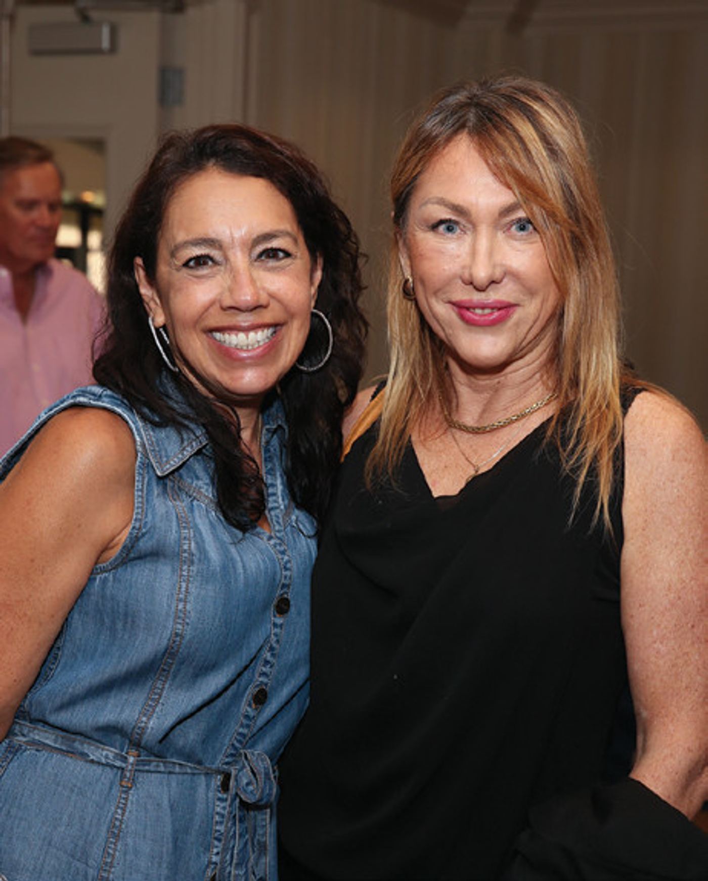 Guests at the Jewish Pavilion Senior Services Grand Cocktail Party