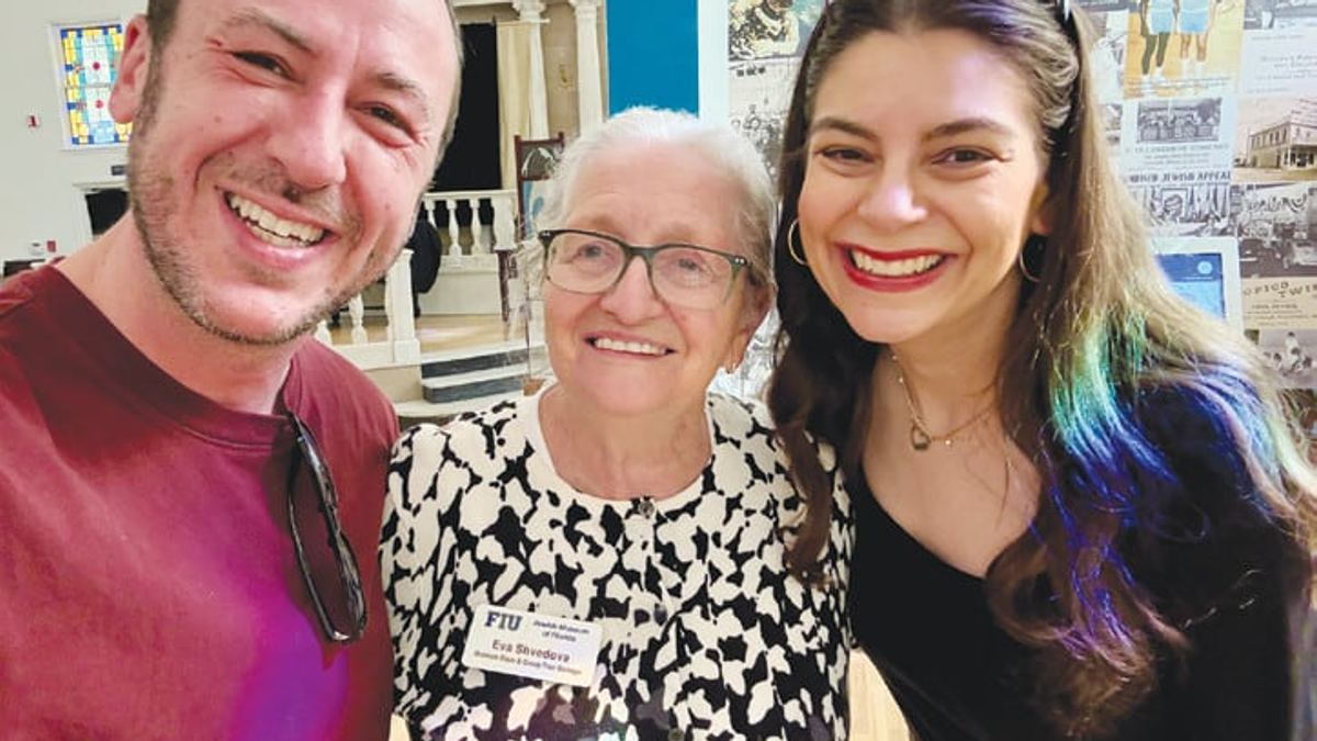 Kostya and Amy Kimlat with Eva Shvedova