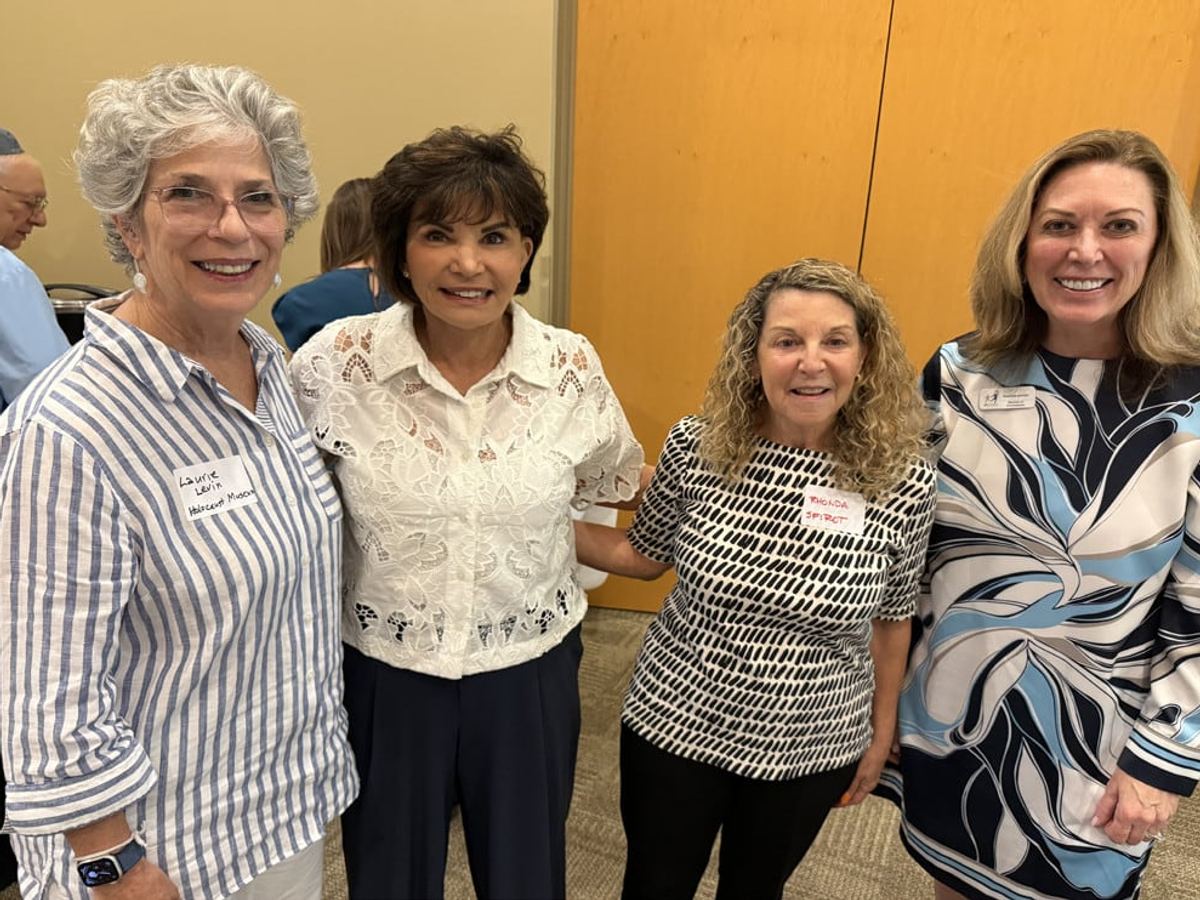 Laurie Levin, Joanne Kane, Rhonda Pearlman, and Noreen Levitt