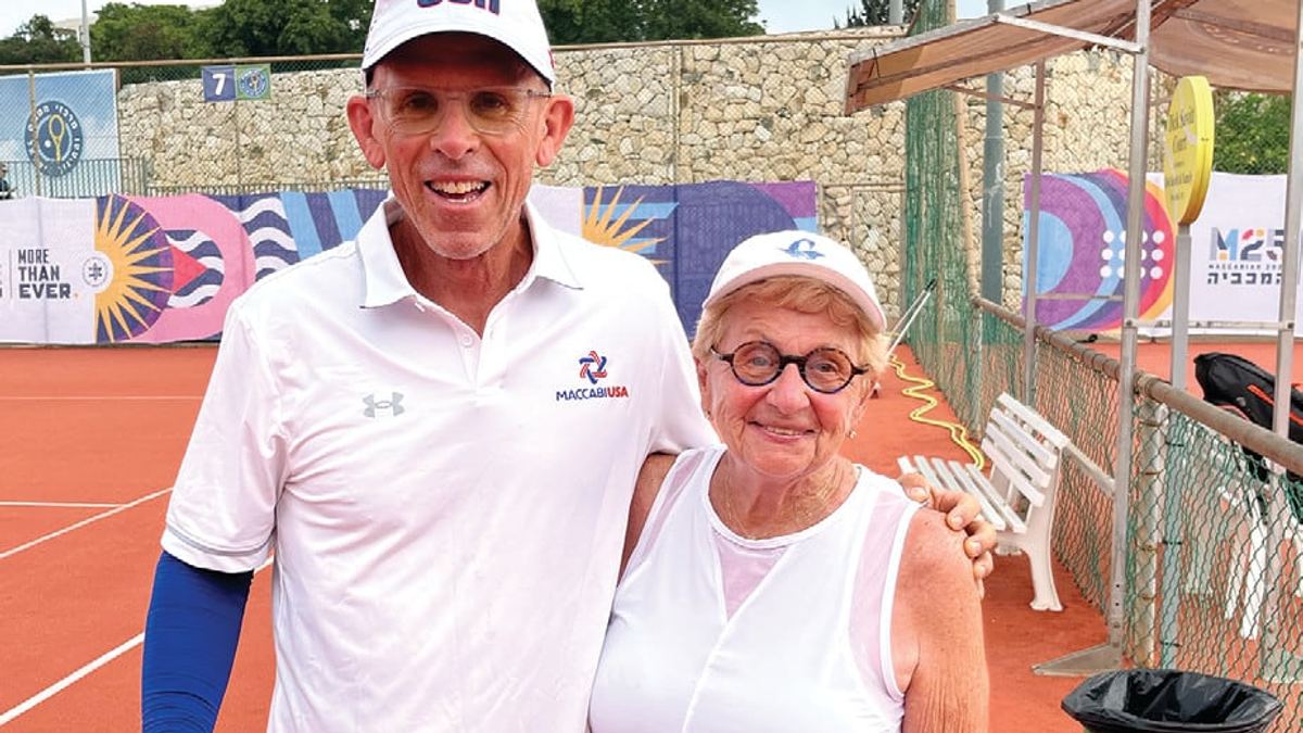 Andy Gladstone and Carol Gleiberman on the tennis court