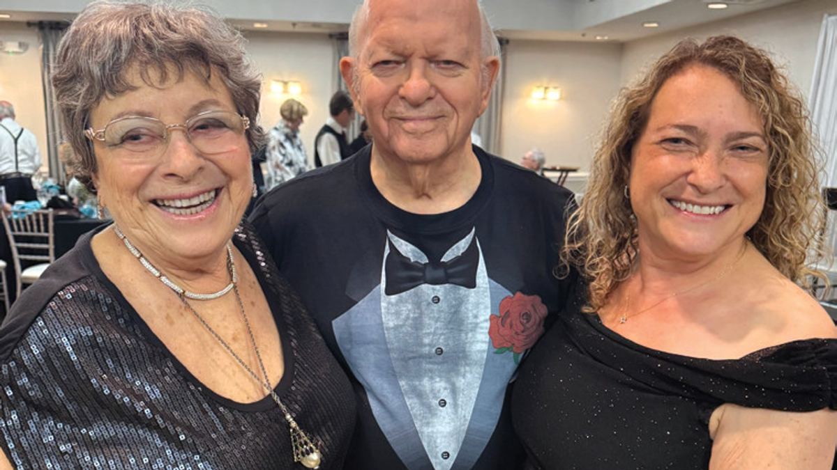 Ronni and Jack Hirschfield with their daughter Rina