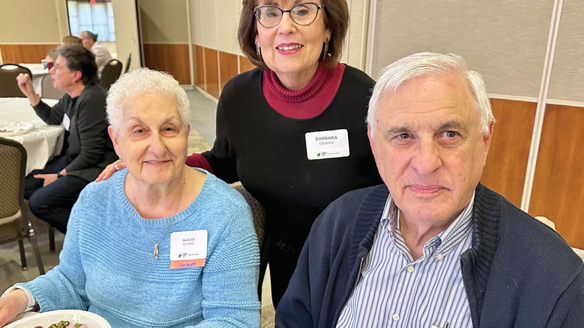 Marian Bromberg, Barbara Chasnov, and Ed Bromberg