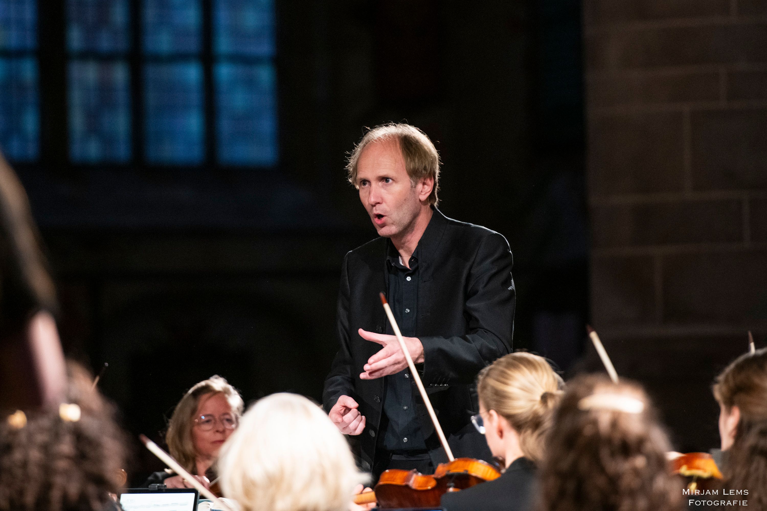 Patrick van der Linden dirigeert het ARS MUSICA Orkest