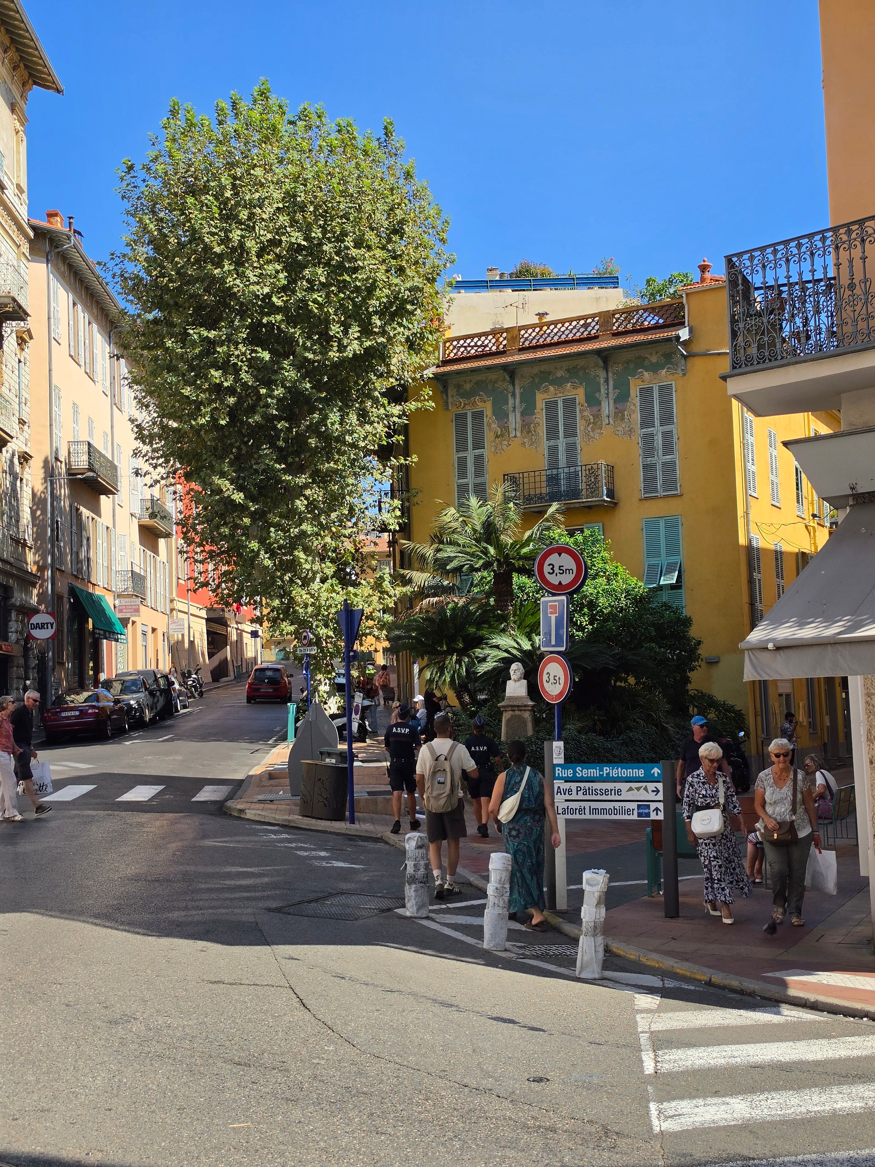 Rue Trenca