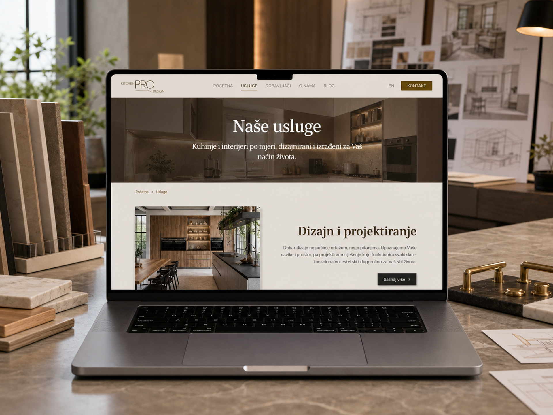 Stranica usluga Kitchen Pro Design na MacBook Pro laptopu