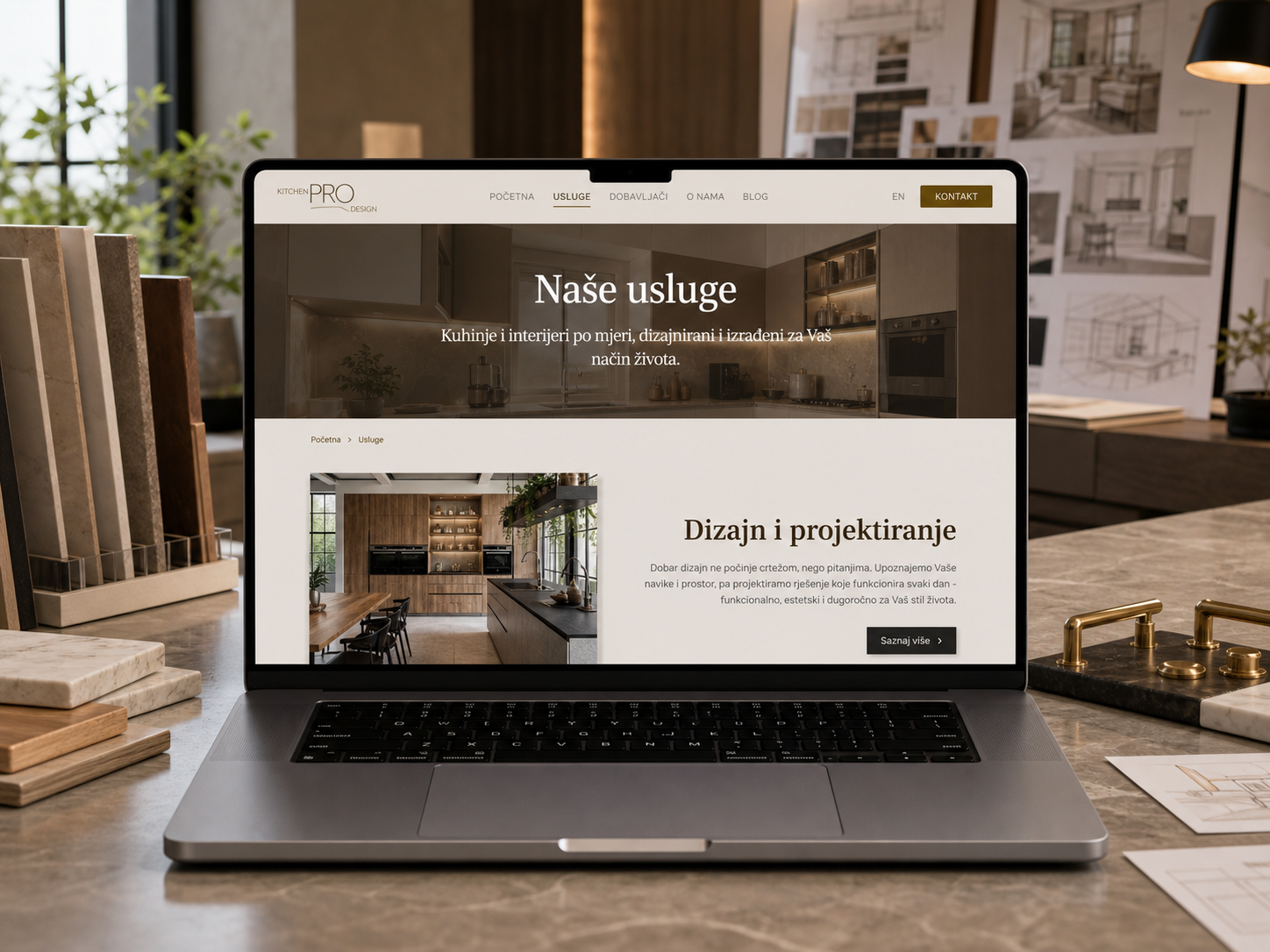 Stranica usluga Kitchen Pro Design na MacBook Pro laptopu