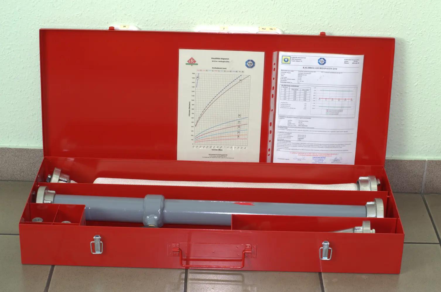 Mérősugárcső "C"-2"-os fali tűzcsapok vízhozamának mérése