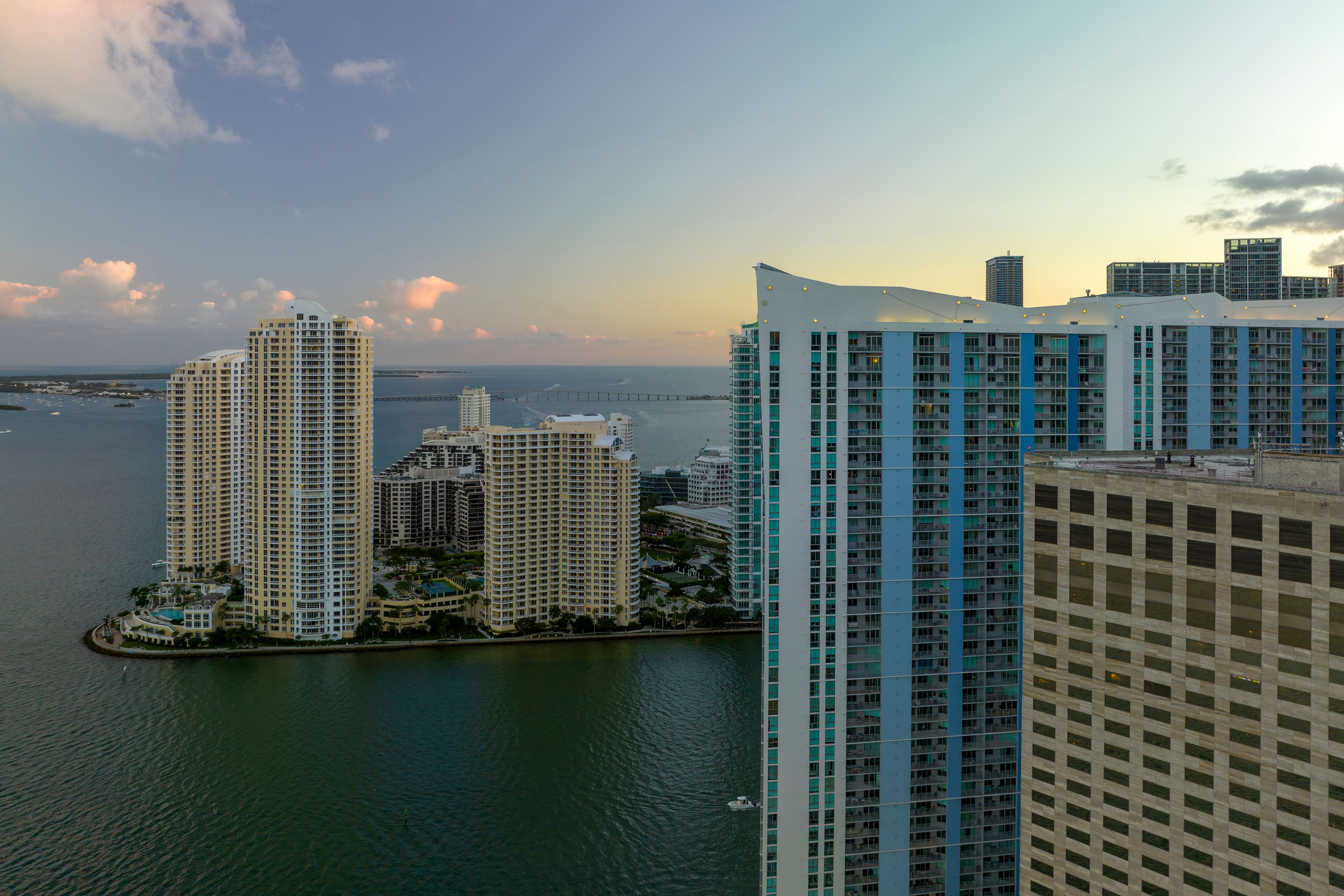 What Is a SIRS in Florida? A Condo Buyer's Guide