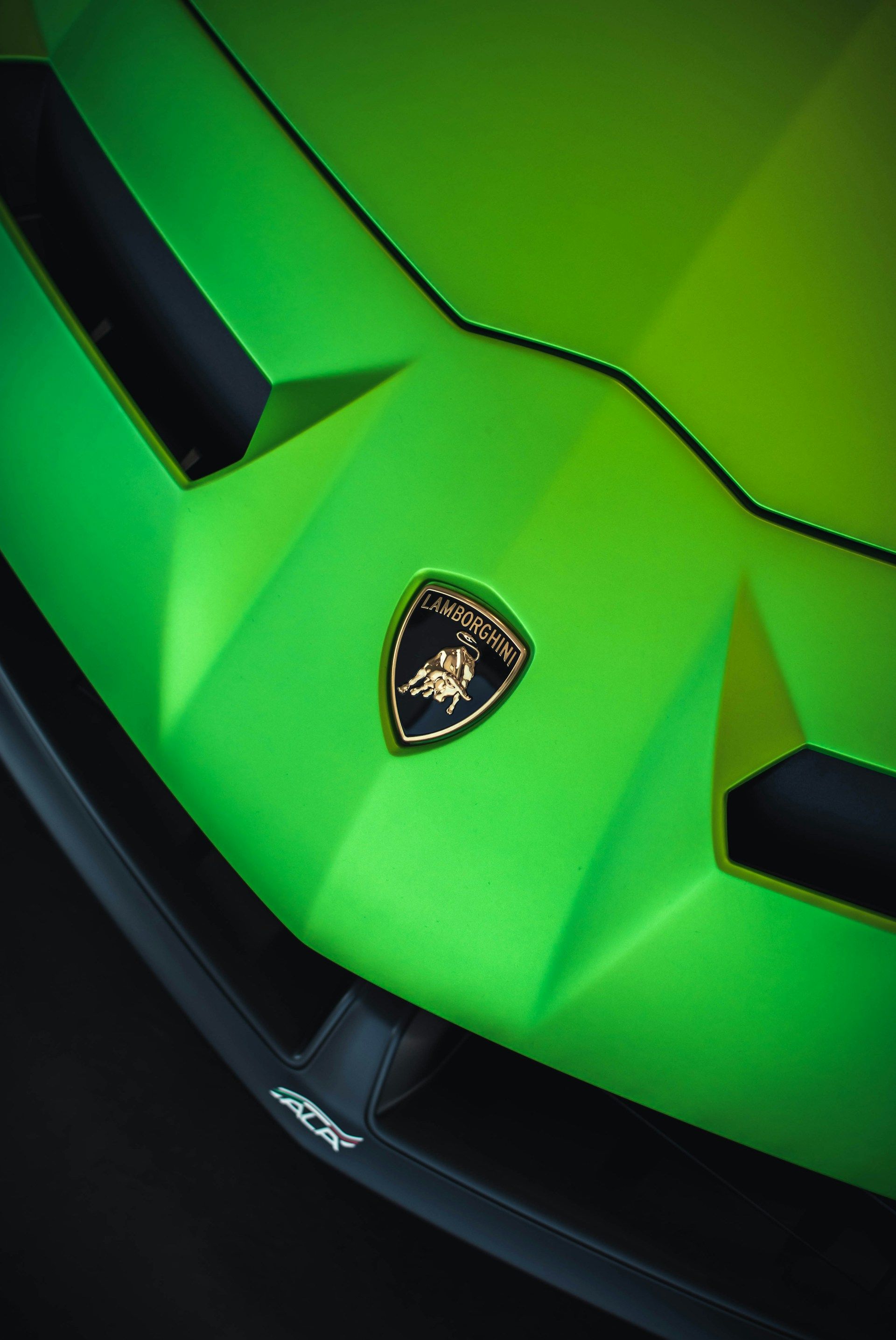 10 Facts About Lamborghini