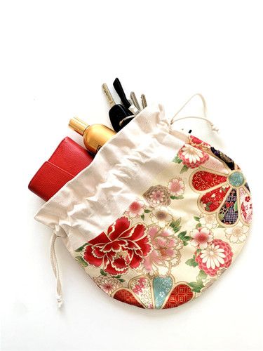 Pochon floral fond beige