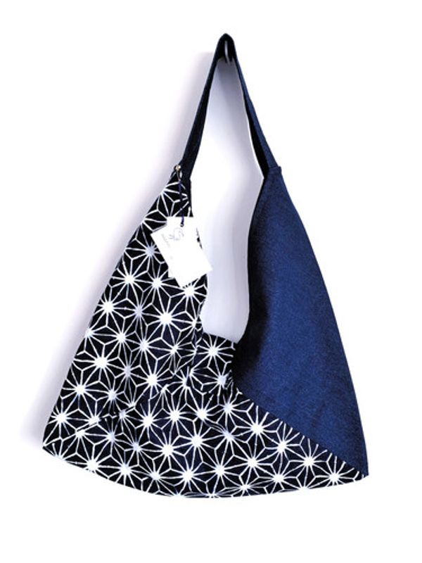 Sac triangle bleu asanoha