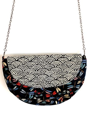 Sac demi-lune vagues et libellules