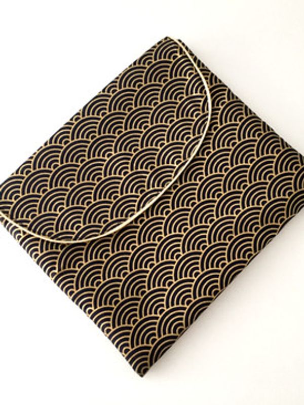 housse tablette bleu nuit or