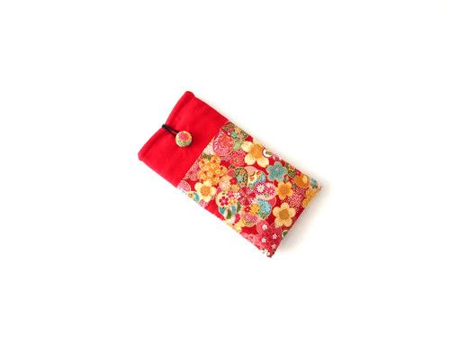 Etui téléphone rouge fleuri
