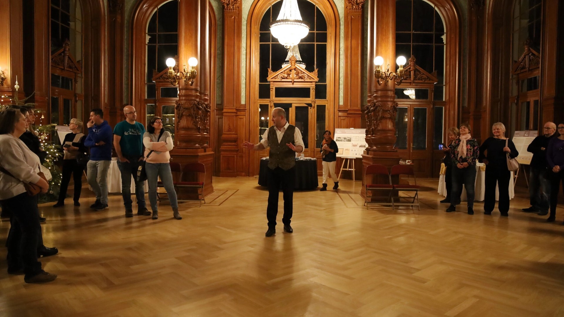 Pouliční Divadlo Viktora Braunreitera: Za tajemstvím Císařských lázní