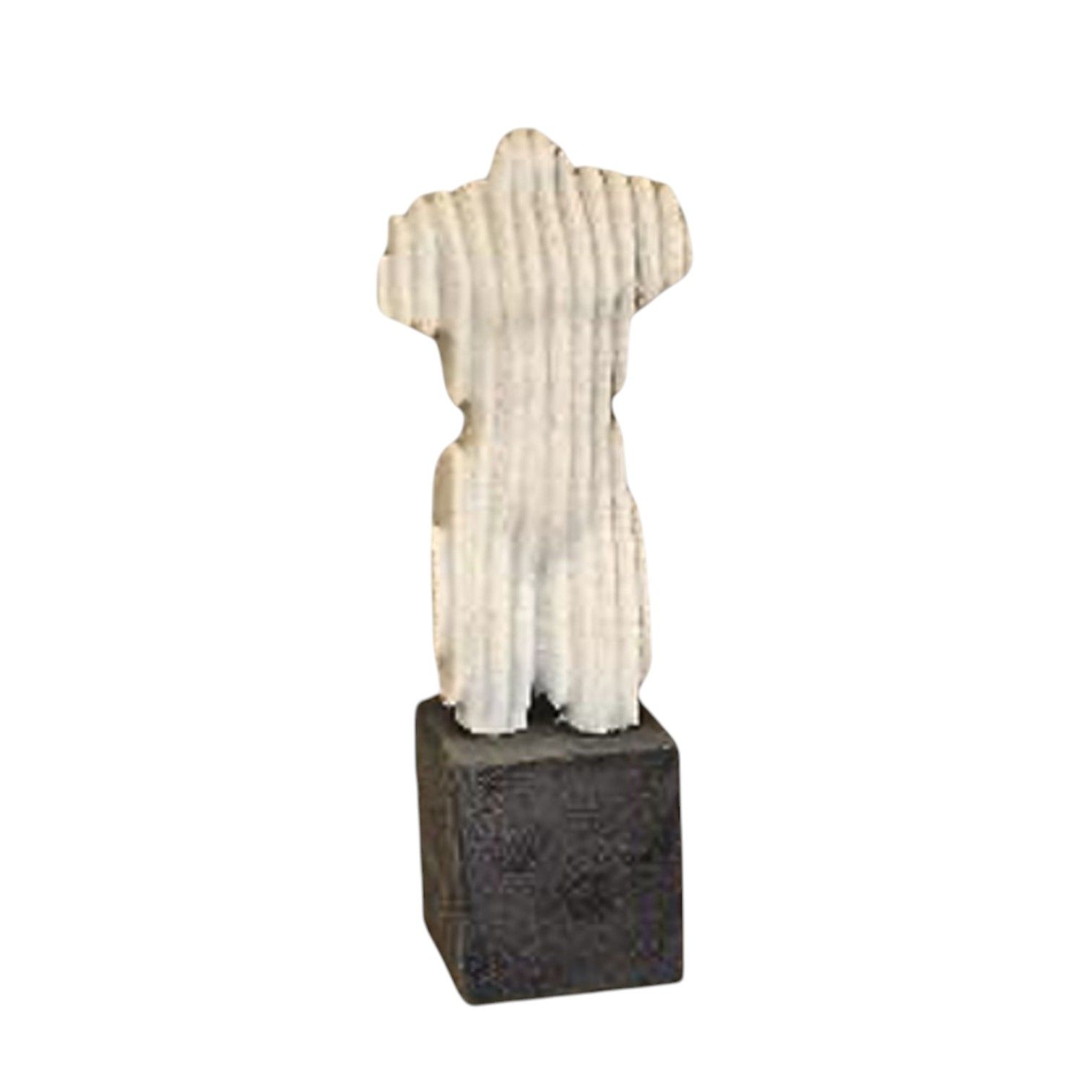 Escultura en piedra color nude