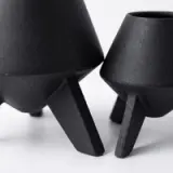 Jarrón grande negro en ceramica tallado - vista 2