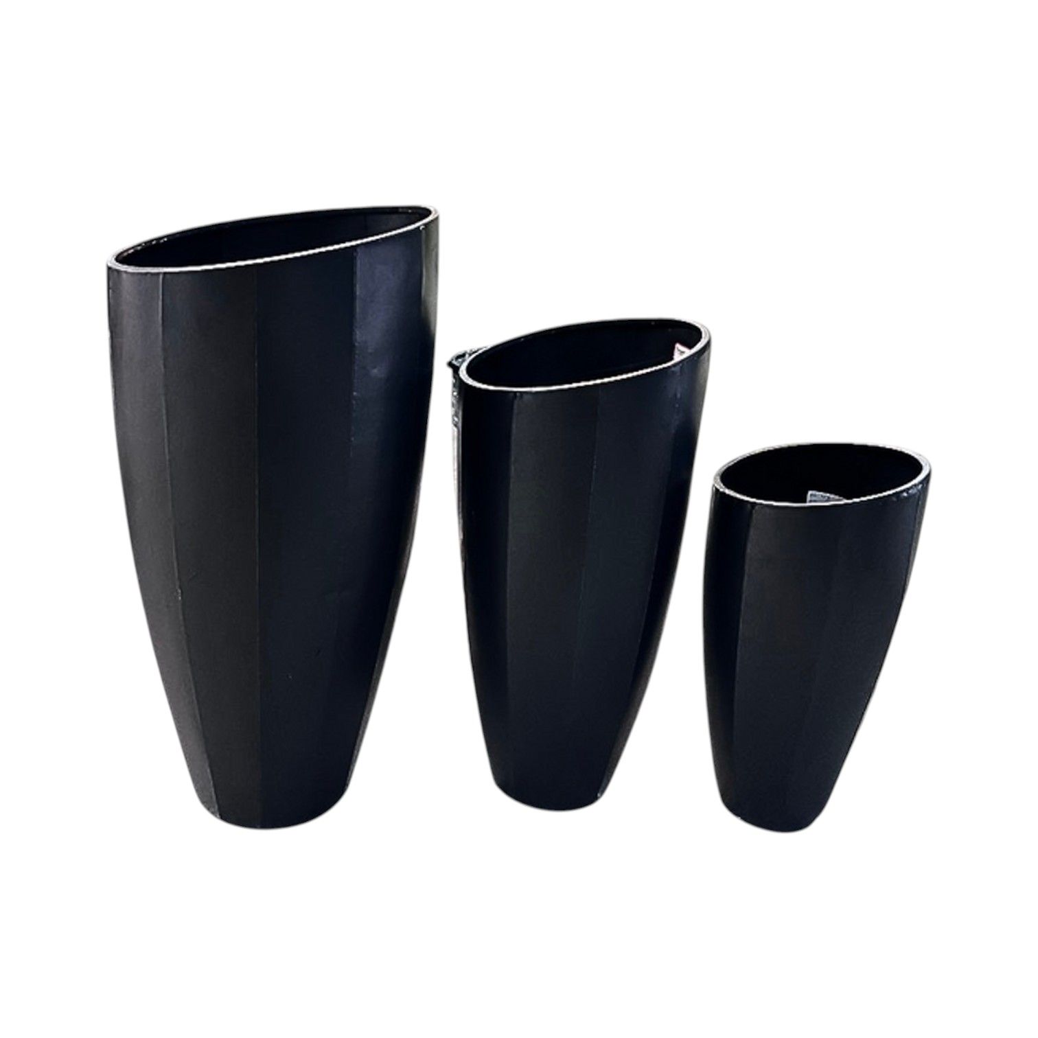Set de jarrones negros en latón