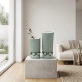Jarrón grande en ceramica color verde textura porosa - vista 1