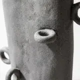 Jarrón grande gris raton en ceramica tallado con errajes - vista 2