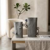 Jarrón grande gris raton en ceramica tallado con errajes - vista 1