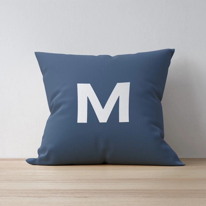 Pillow Mockup 01