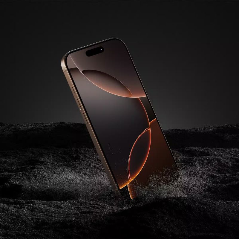 Free iPhone 16 Pro Mockup