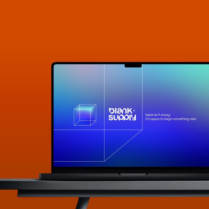 Free Macbook Mockup [Blank003]